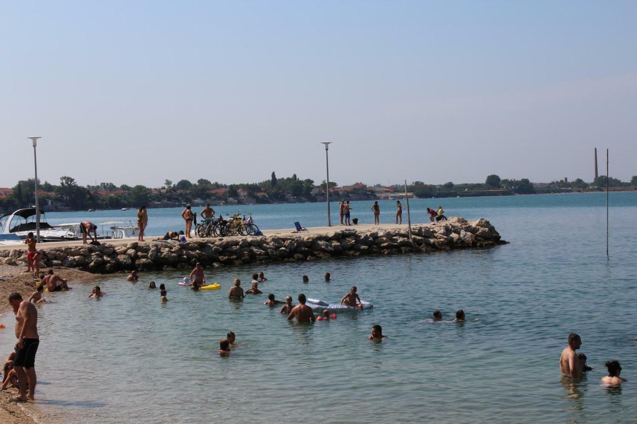 Apartmani Misak Vrsi Buitenkant foto