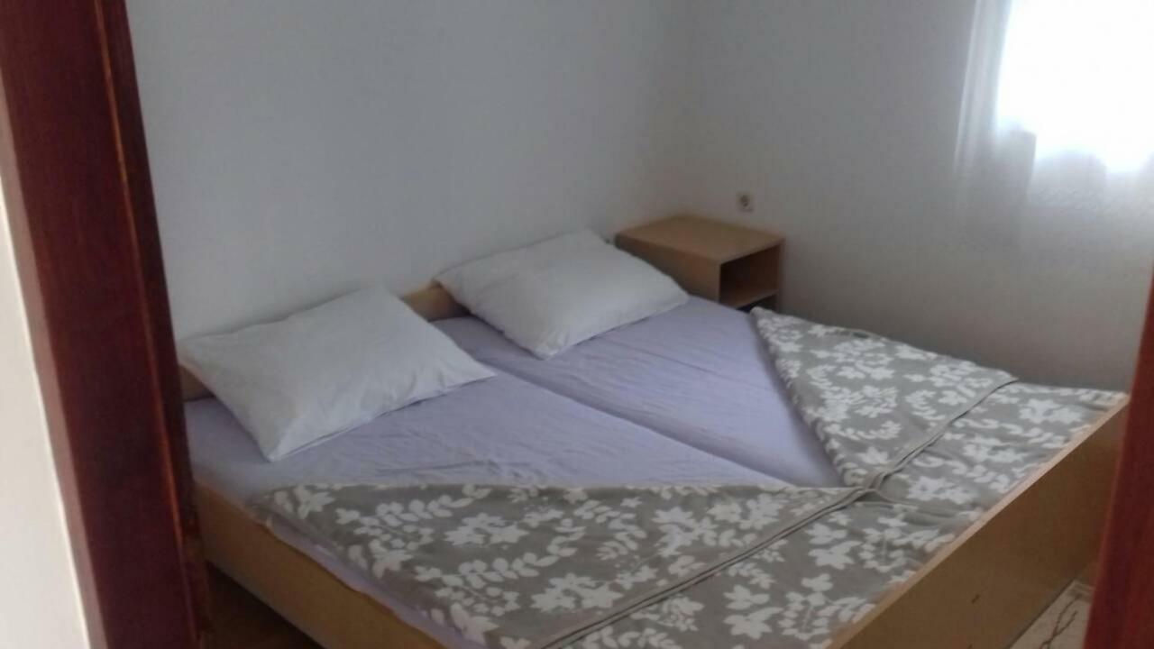 Apartmani Misak Vrsi Buitenkant foto