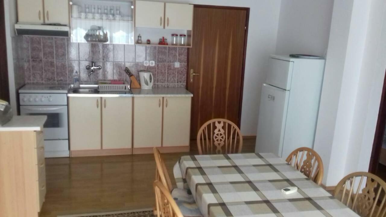 Apartmani Misak Vrsi Buitenkant foto