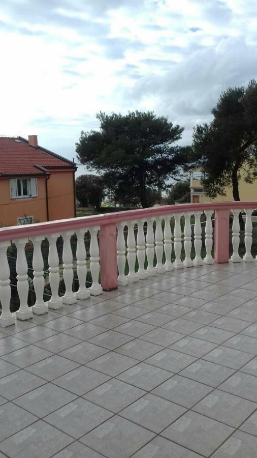 Apartmani Misak Vrsi Buitenkant foto